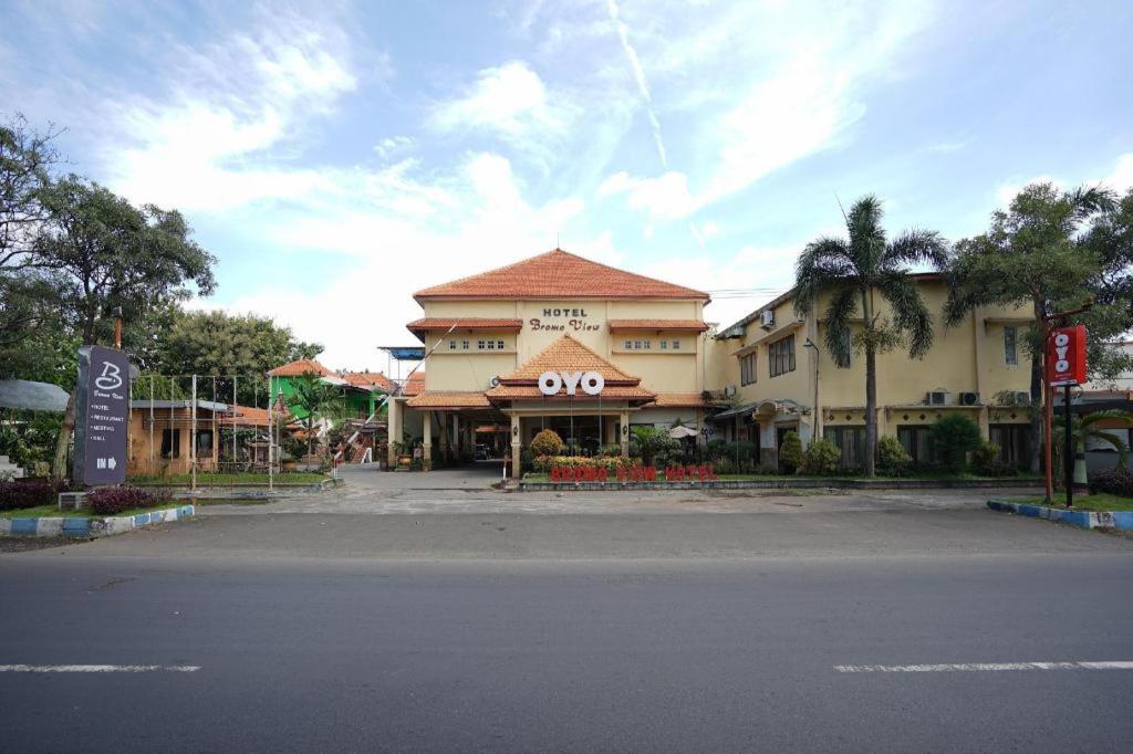 Bromo View Hotel Probolinggo Exterior photo