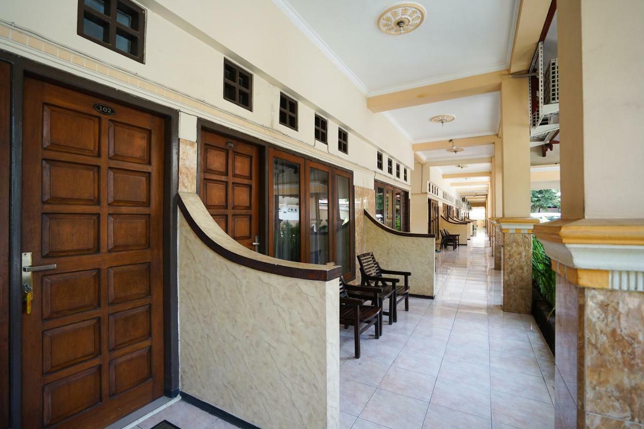 Bromo View Hotel Probolinggo Exterior photo