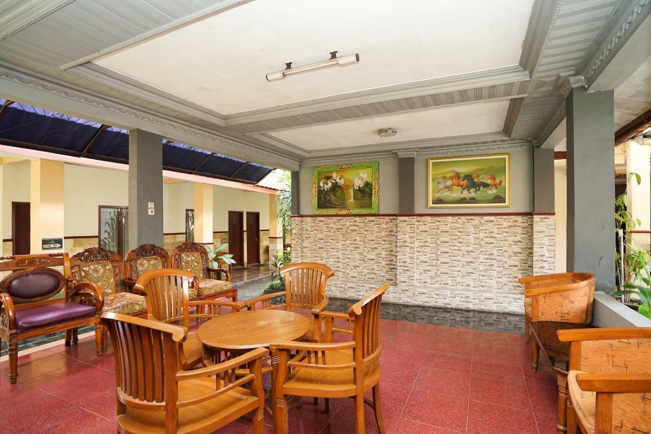 Bromo View Hotel Probolinggo Exterior photo
