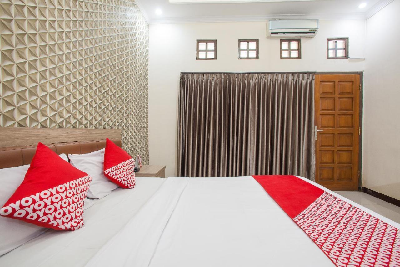 Bromo View Hotel Probolinggo Exterior photo