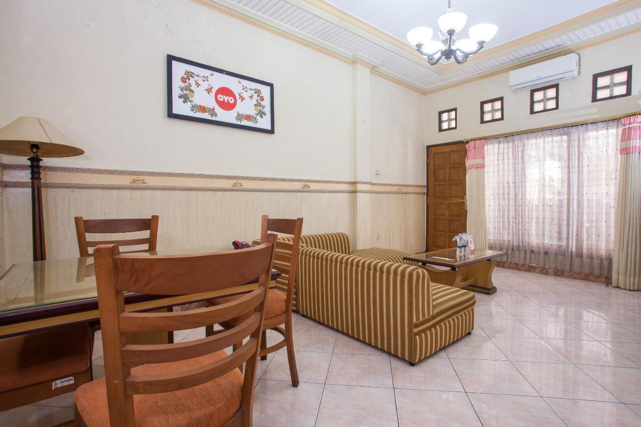 Bromo View Hotel Probolinggo Exterior photo