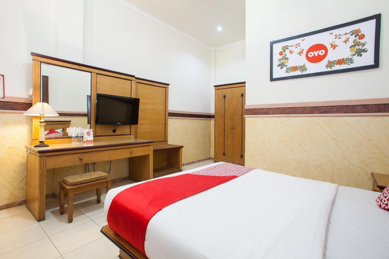 Bromo View Hotel Probolinggo Exterior photo