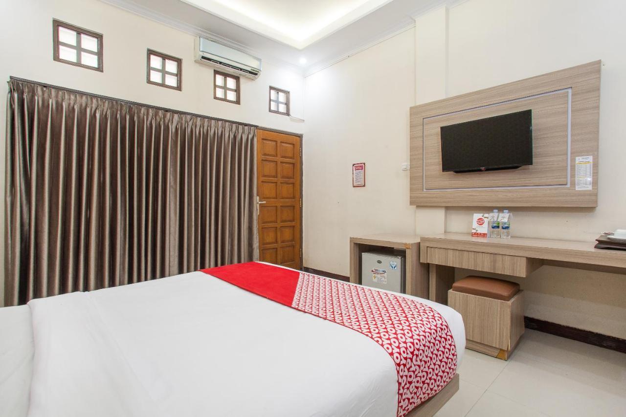 Bromo View Hotel Probolinggo Exterior photo